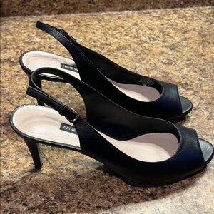 Nine West Elegant Black Peep-Toe Heels Sz 10